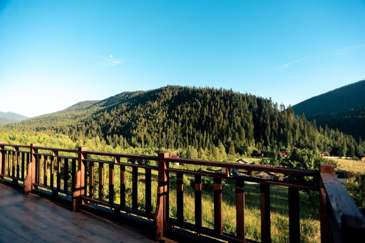 Residence Nesh Татарив Екстериор снимка