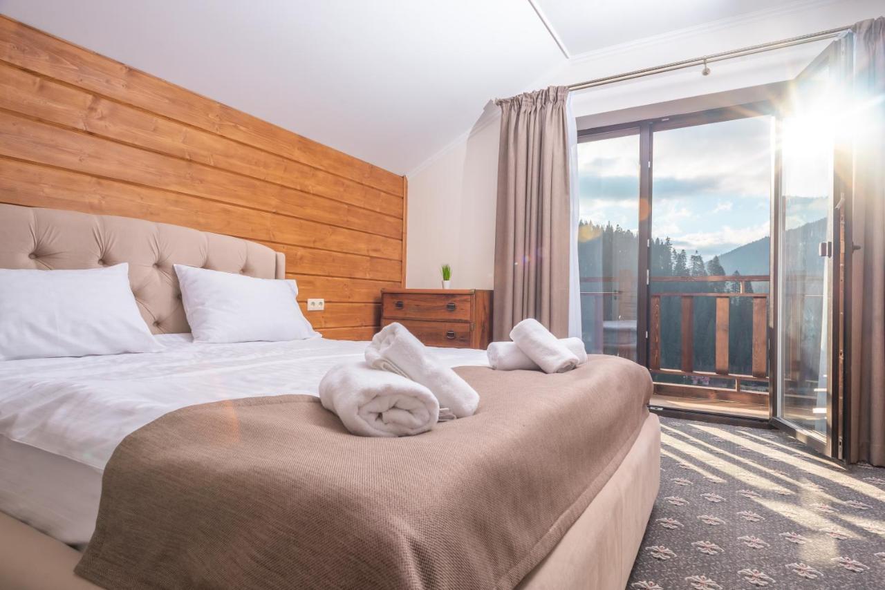 Residence Nesh Татарив Екстериор снимка