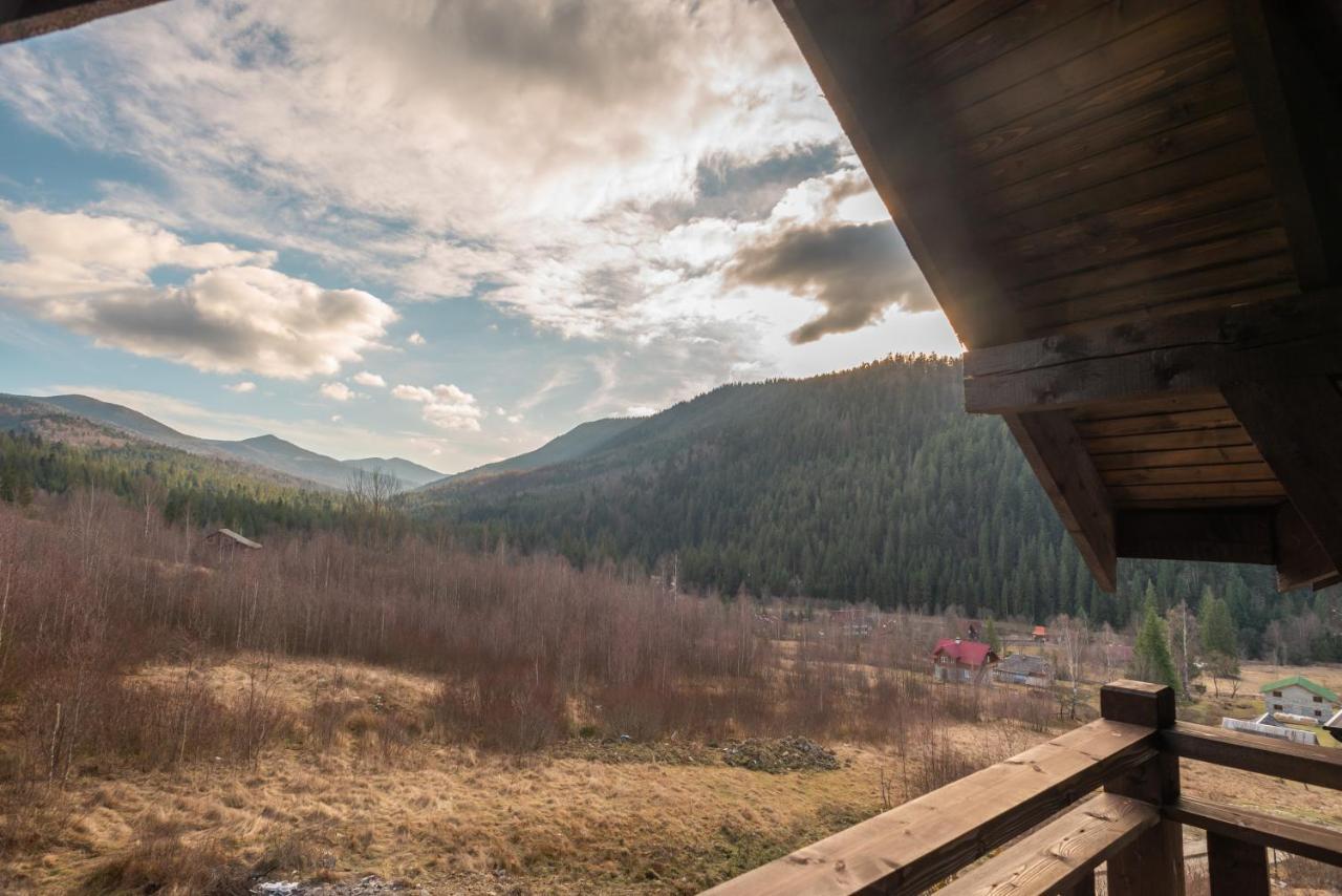 Residence Nesh Татарив Екстериор снимка