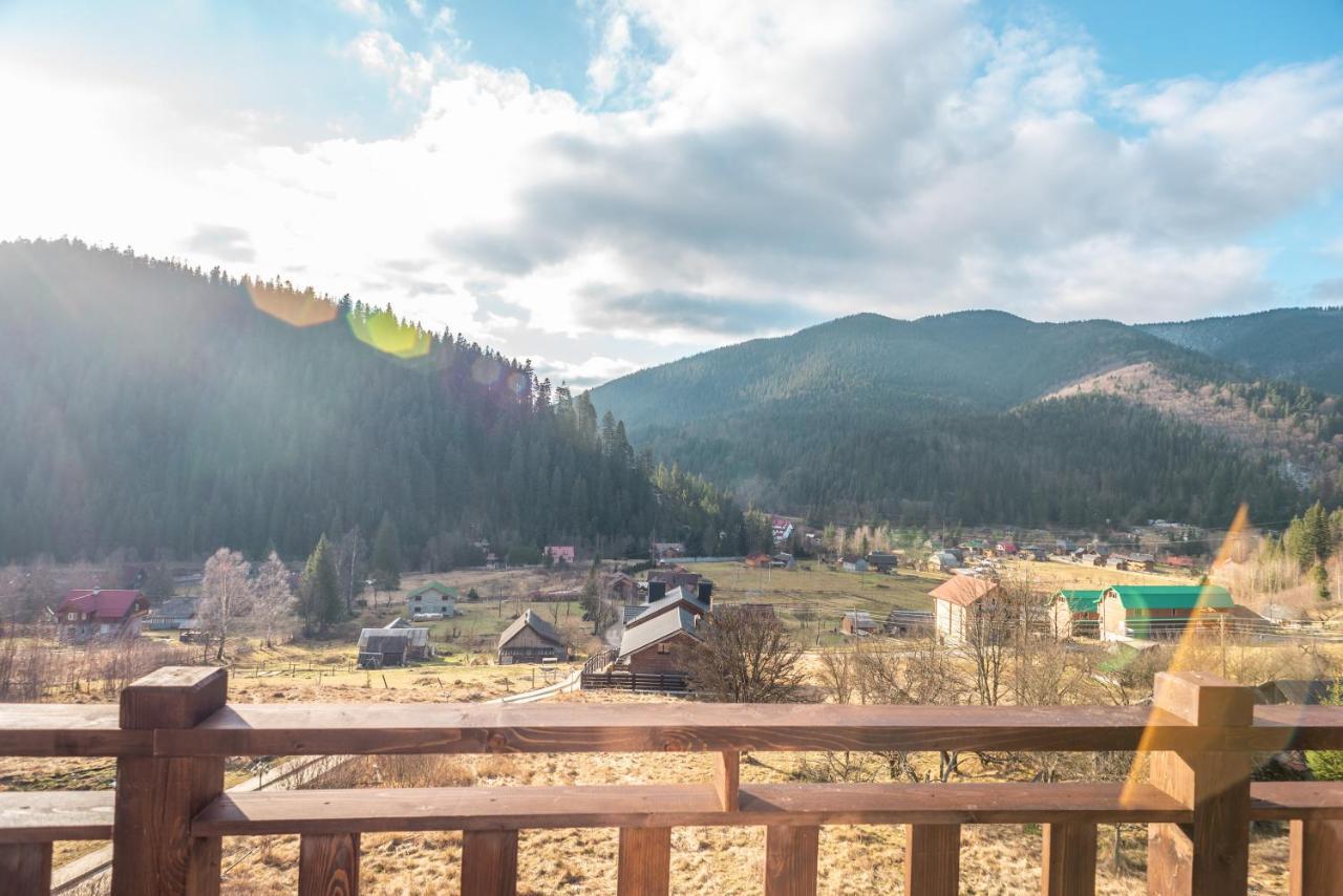 Residence Nesh Татарив Екстериор снимка