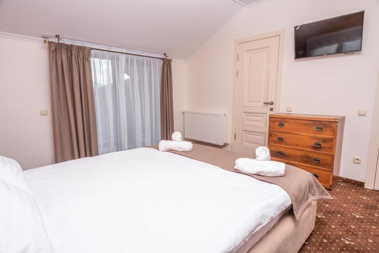 Residence Nesh Татарив Екстериор снимка