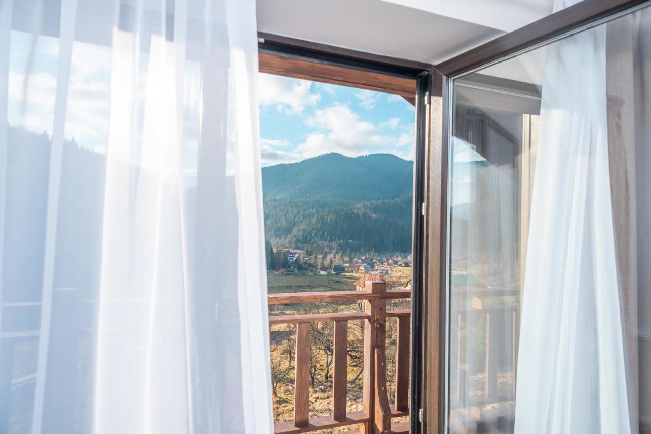 Residence Nesh Татарив Екстериор снимка