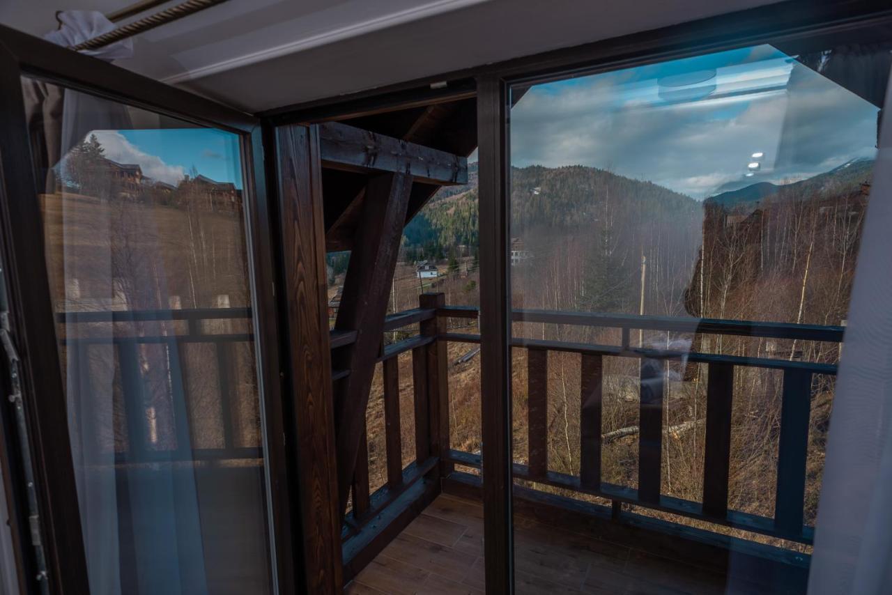 Residence Nesh Татарив Екстериор снимка