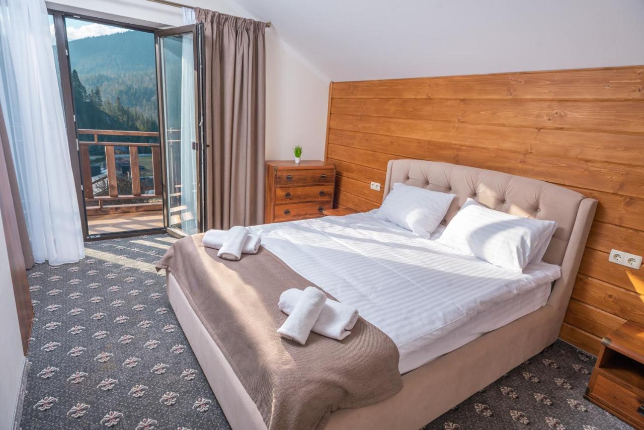 Residence Nesh Татарив Екстериор снимка