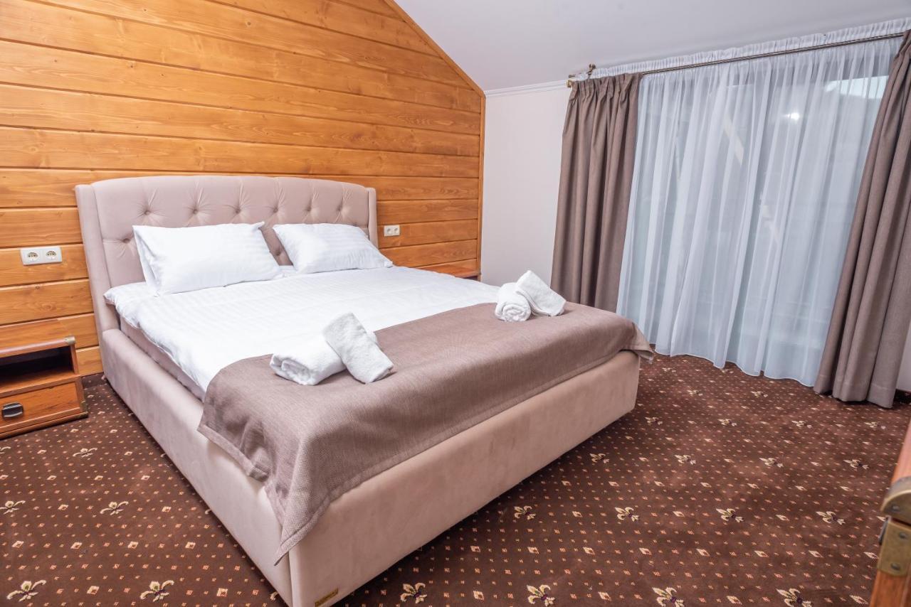 Residence Nesh Татарив Екстериор снимка