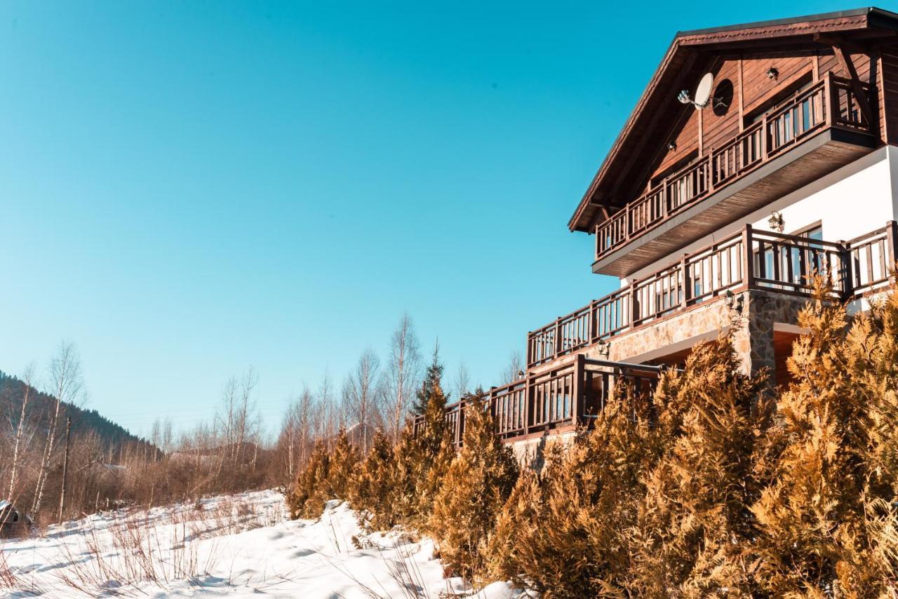 Residence Nesh Татарив Екстериор снимка