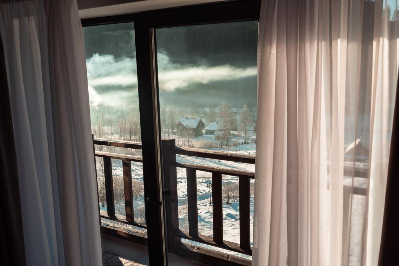 Residence Nesh Татарив Екстериор снимка